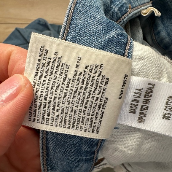 LIKE NEW- CITIZENS OF HUMANITY ROCKET HIGHRISE SKINNY JEAN- size 29 - Picture 7 of 12